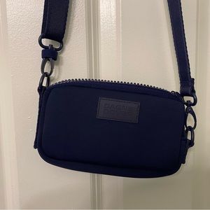 Dange Dover Phone Sling